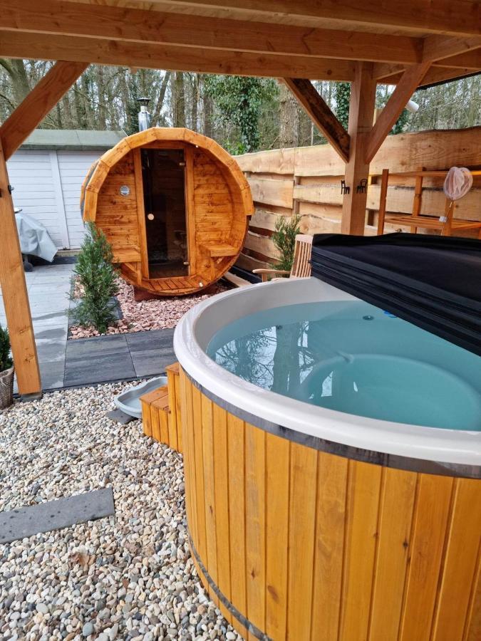 Chalet Harmony Prive Wellness Putten Esterno foto
