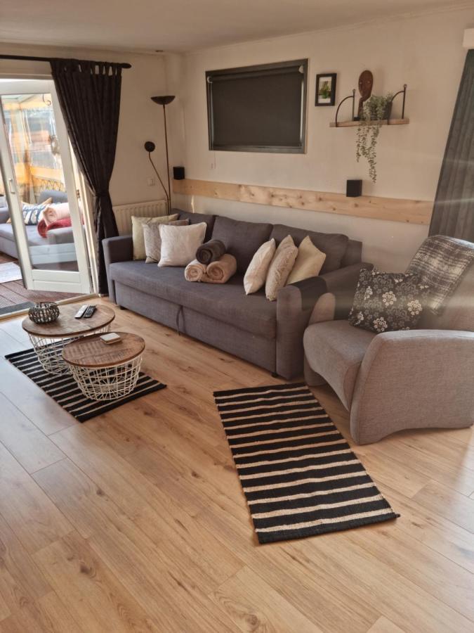 Chalet Harmony Prive Wellness Putten Esterno foto