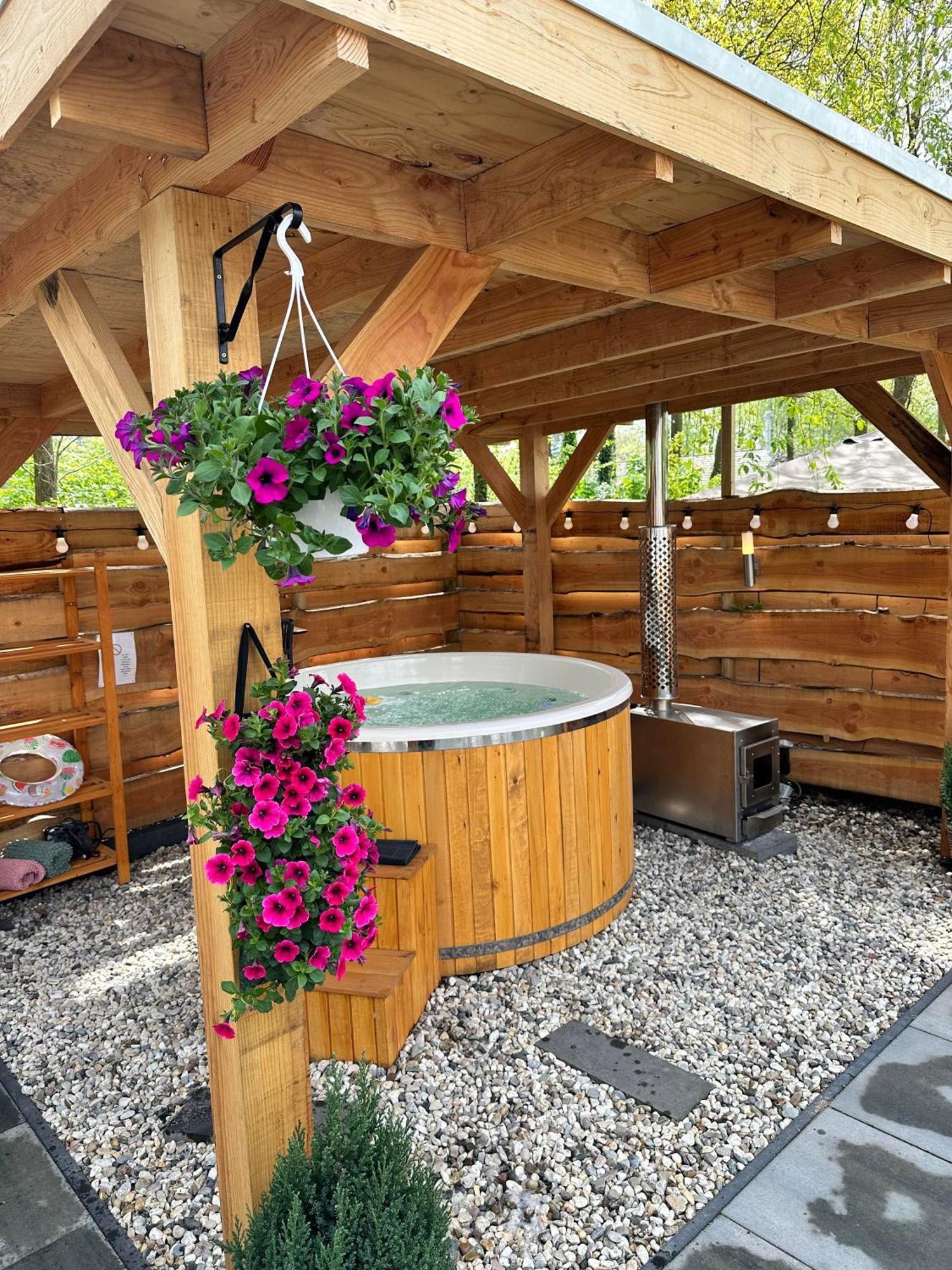 Chalet Harmony Prive Wellness Putten Camera foto